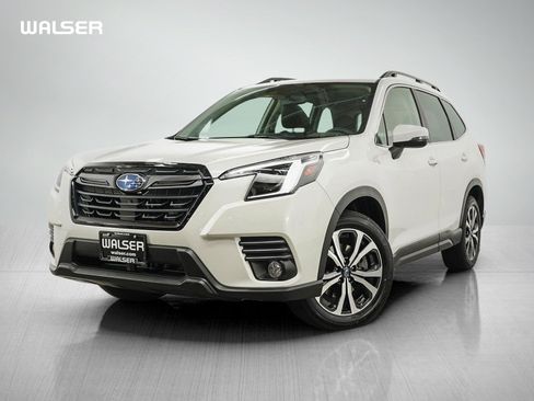Used 2023 Subaru Forester Limited AWD/4WD image 1