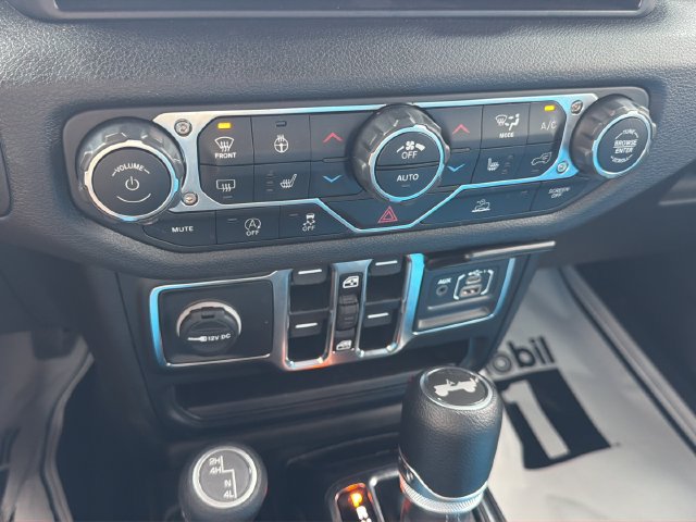 Used 2024 Jeep Wrangler Unlimited Sport AWD/4WD image 22