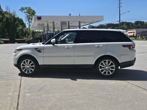 Used 2014 Land Rover Range Rover Sport HSE image 20