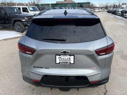 Used 2025 Chevrolet Blazer RS w/ Driver Confidence II Package image 3