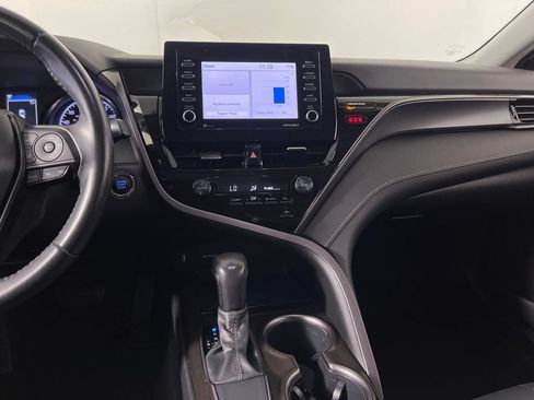 Certified 2021 Toyota Camry SE w/ Convenience Package FWD image 15
