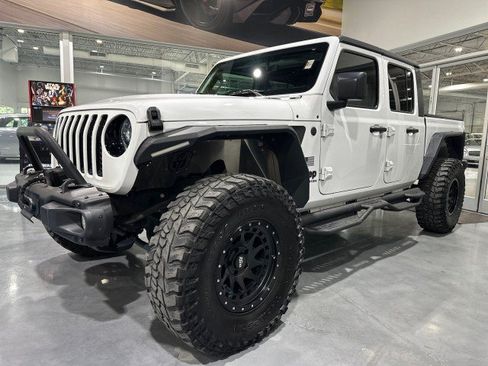 Used 2023 Jeep Gladiator Sport AWD/4WD image 21
