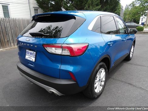 Used 2021 Ford Escape SE w/ Cold Weather Package FWD image 5