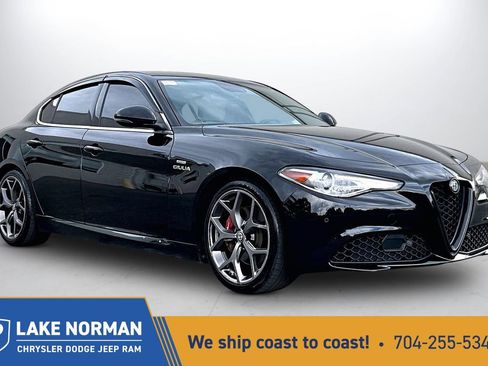 Used 2019 Alfa Romeo Giulia RWD image 1