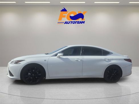 Used 2024 Lexus ES 300h F Sport w/ Accessory Package (Z2) image 2