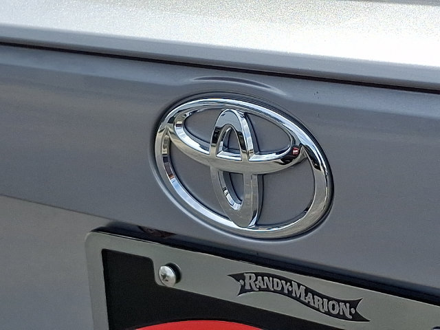 Used 2025 Toyota RAV4 XLE AWD/4WD image 30