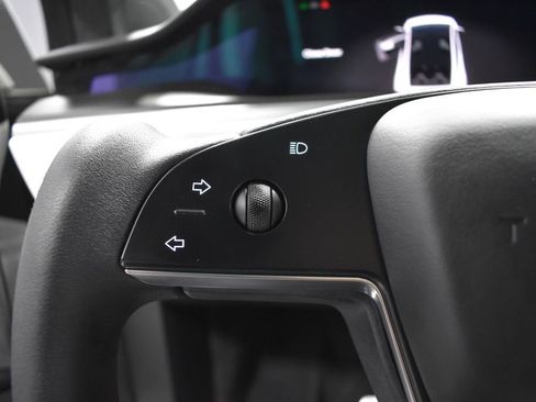 Used 2023 Tesla Model X Plaid image 27