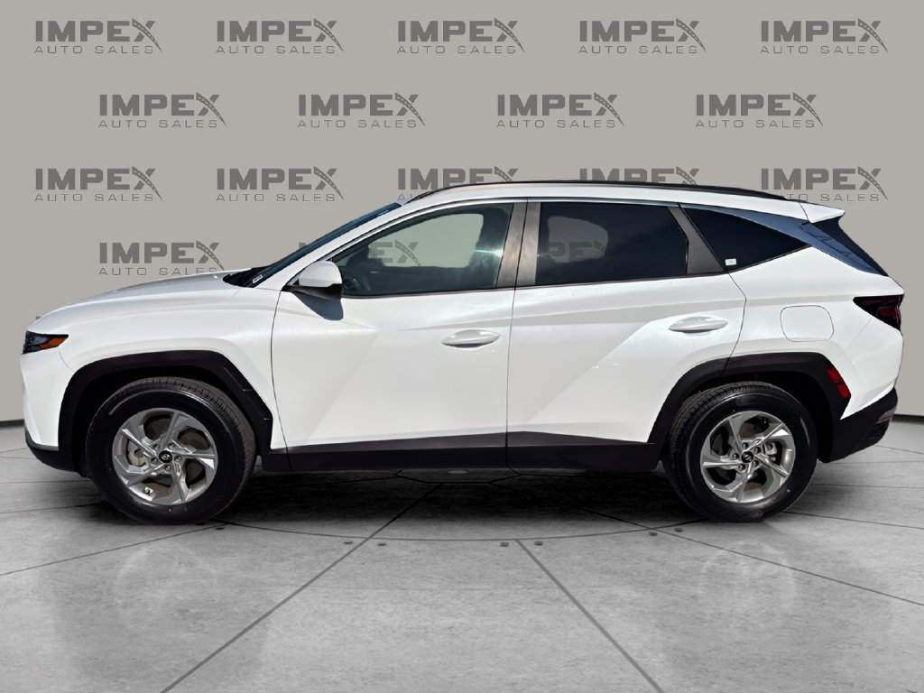 Used 2024 Hyundai Tucson SEL FWD image 2
