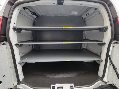 Used 2022 GMC Savana 2500 RWD image 26