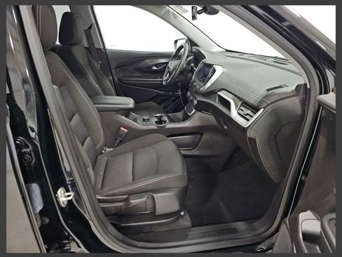 Used 2023 GMC Terrain SLE w/ Driver Convenience Package AWD/4WD image 9