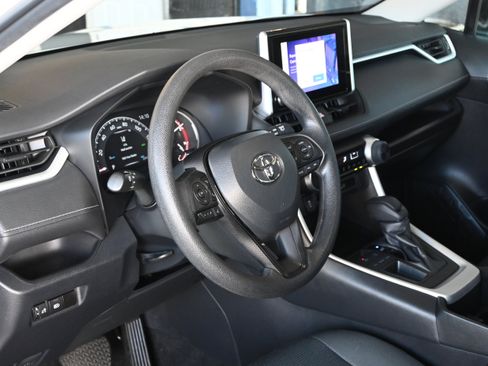 Used 2023 Toyota RAV4 LE image 27