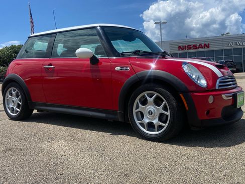 Used 2006 MINI Cooper S FWD image 2