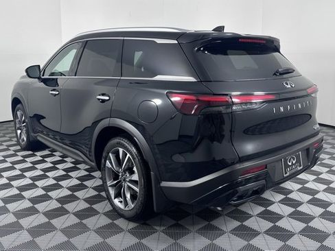 Certified 2025 INFINITI QX60 Luxe image 5