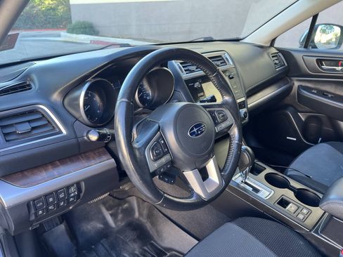 Used 2016 Subaru Outback 3.6R Limited AWD/4WD image 31