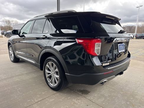 Certified 2024 Ford Explorer Limited w/ Limited Technology Package image 5