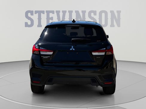 Used 2026 Mitsubishi Outlander Sport LE AWD/4WD image 4