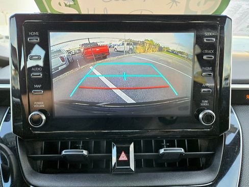 Used 2020 Toyota Corolla SE image 29