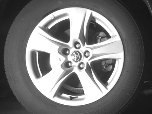 Used 2025 Toyota Highlander LE image 13