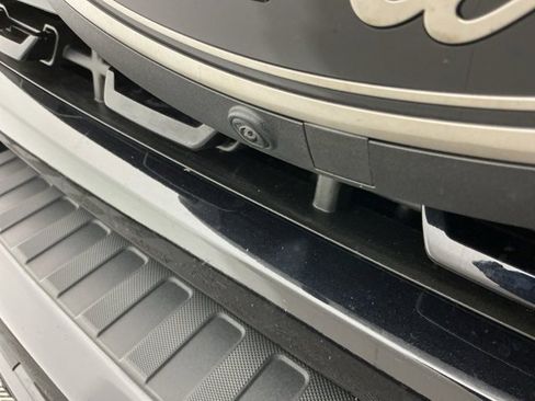 Used 2023 Ford F350 Lariat w/ Lariat Ultimate Package image 11