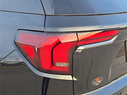 New 2026 GMC Terrain AT4 w/ LPO, Black Badging Package image 33