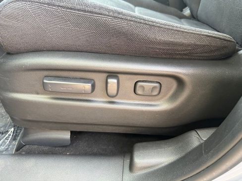 Used 2022 Honda Pilot Sport image 19