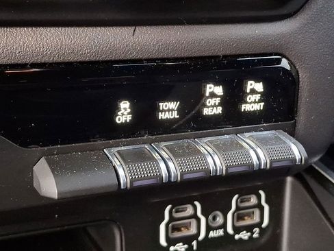 Used 2021 RAM 1500 Big Horn AWD/4WD image 24