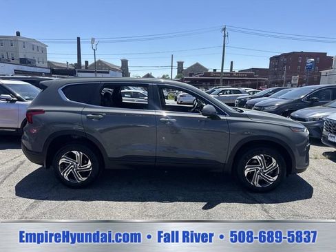 Certified 2022 Hyundai Santa Fe SE w/ Winter Weather Package AWD/4WD image 3