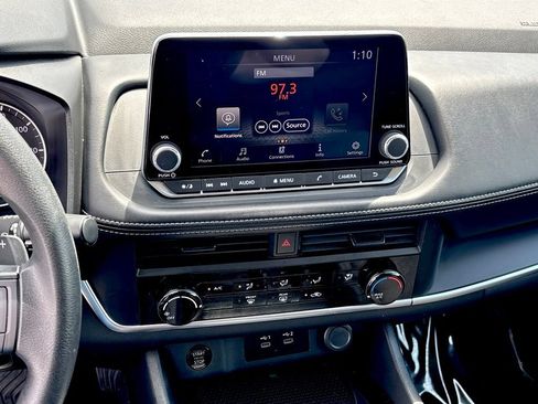 Used 2026 Nissan Rogue S FWD image 15