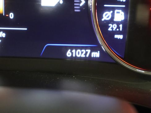 Used 2024 Chevrolet Malibu LT FWD image 37