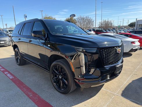 Used 2026 Cadillac Escalade Sport image 9