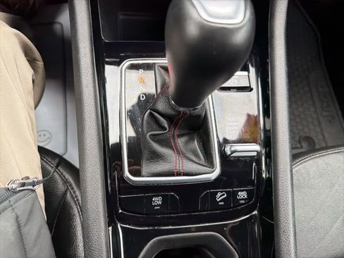 Used 2024 Jeep Compass Trailhawk image 13