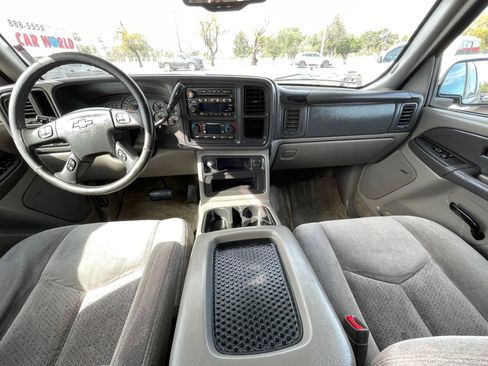 Used 2003 Chevrolet Suburban LS w/ LS Preferred Equipment Group image 16