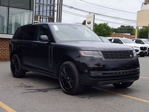 New 2025 Land Rover Range Rover Long Wheelbase SE image 7