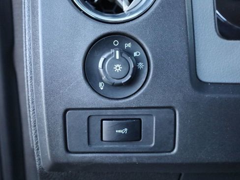 Used 2012 Ford F150 XLT w/ XTR Pkg image 33