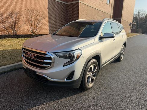 Used 2018 GMC Terrain SLT w/ Preferred Package image 1