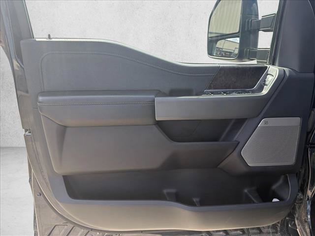 Used 2023 Ford F250 Lariat w/ Lariat Ultimate Package AWD/4WD image 10