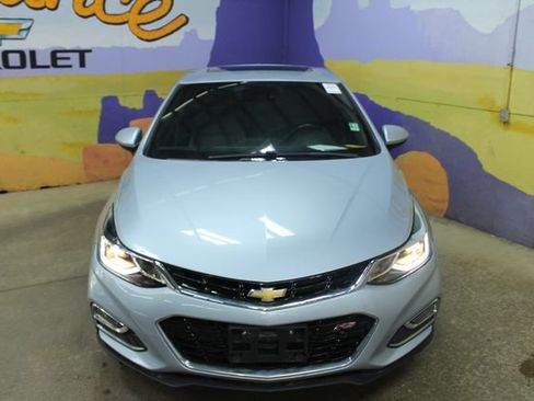 Used 2018 Chevrolet Cruze Premier w/ Premier True North Edition FWD image 3