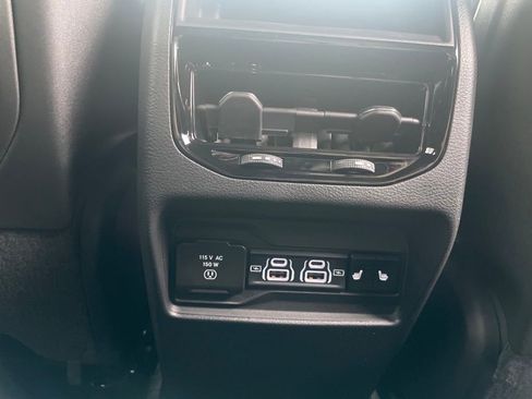 Used 2024 Jeep Grand Cherokee Trailhawk w/ Luxury Tech Group III image 19