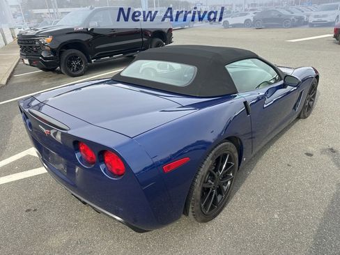 Used 2006 Chevrolet Corvette Convertible w/ Preferred Equipment Group image 3