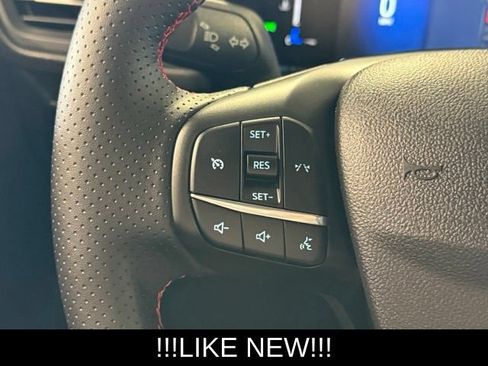 Used 2025 Ford Escape ST-Line Select AWD/4WD image 25