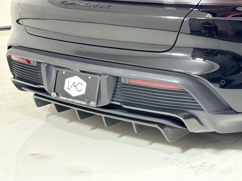 Used 2021 Porsche Taycan Turbo S w/ Premium Package AWD/4WD image 38