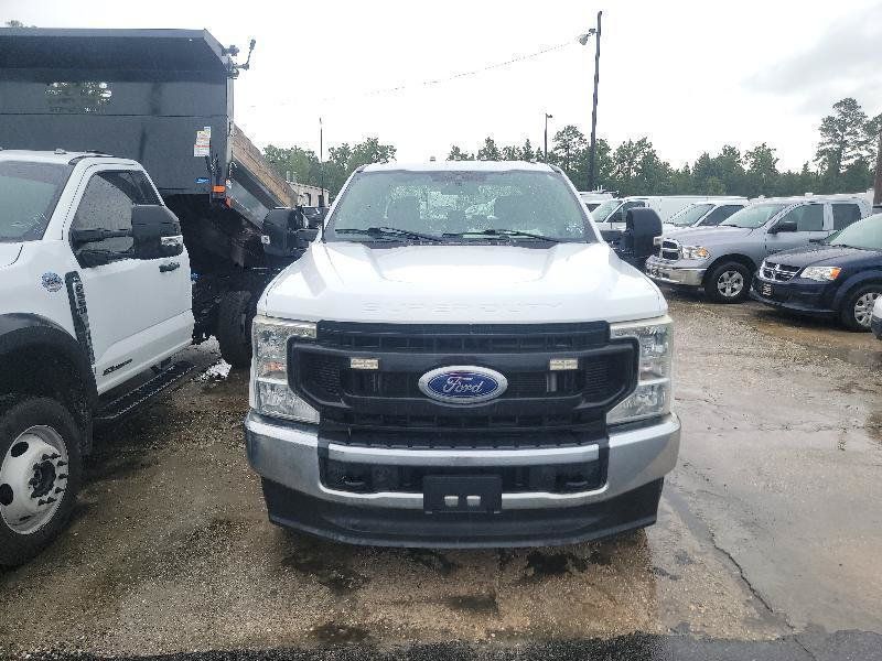 Used 2022 Ford F350 XL w/ Power Equipment Group AWD/4WD image 2