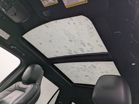 Used 2024 Lincoln Navigator L Reserve w/ Equipment Group 201A image 17