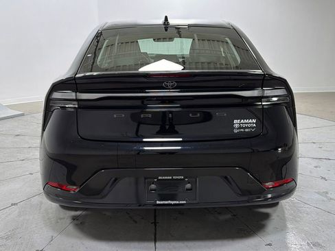 Used 2025 Toyota Prius XSE image 4