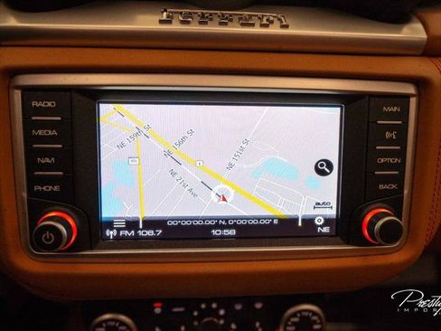 Used 2017 Ferrari California T RWD image 50