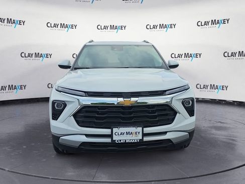New 2026 Chevrolet TrailBlazer LT w/ Convenience Package FWD image 8