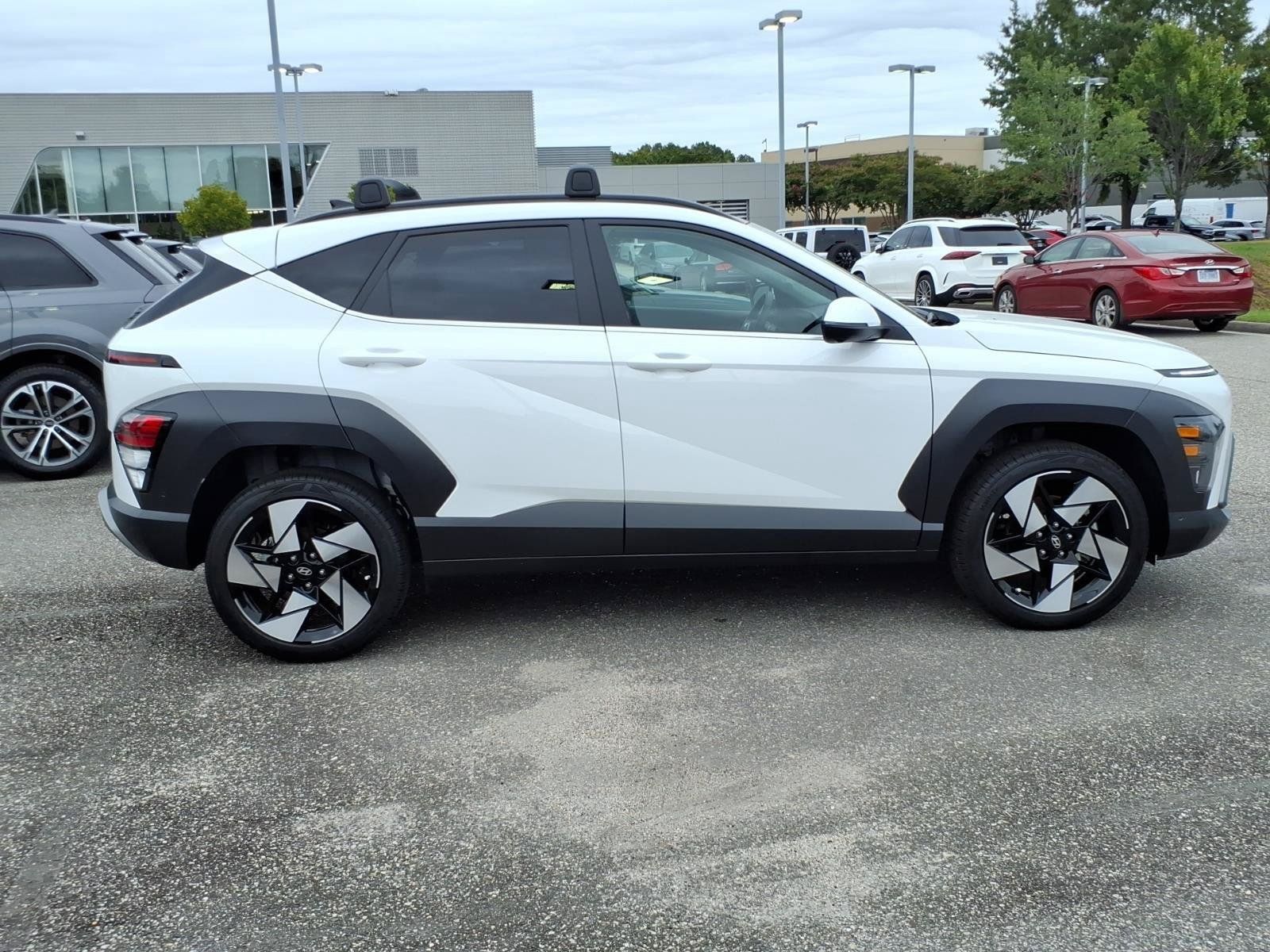 Used 2026 Hyundai Kona Limited AWD/4WD image 7