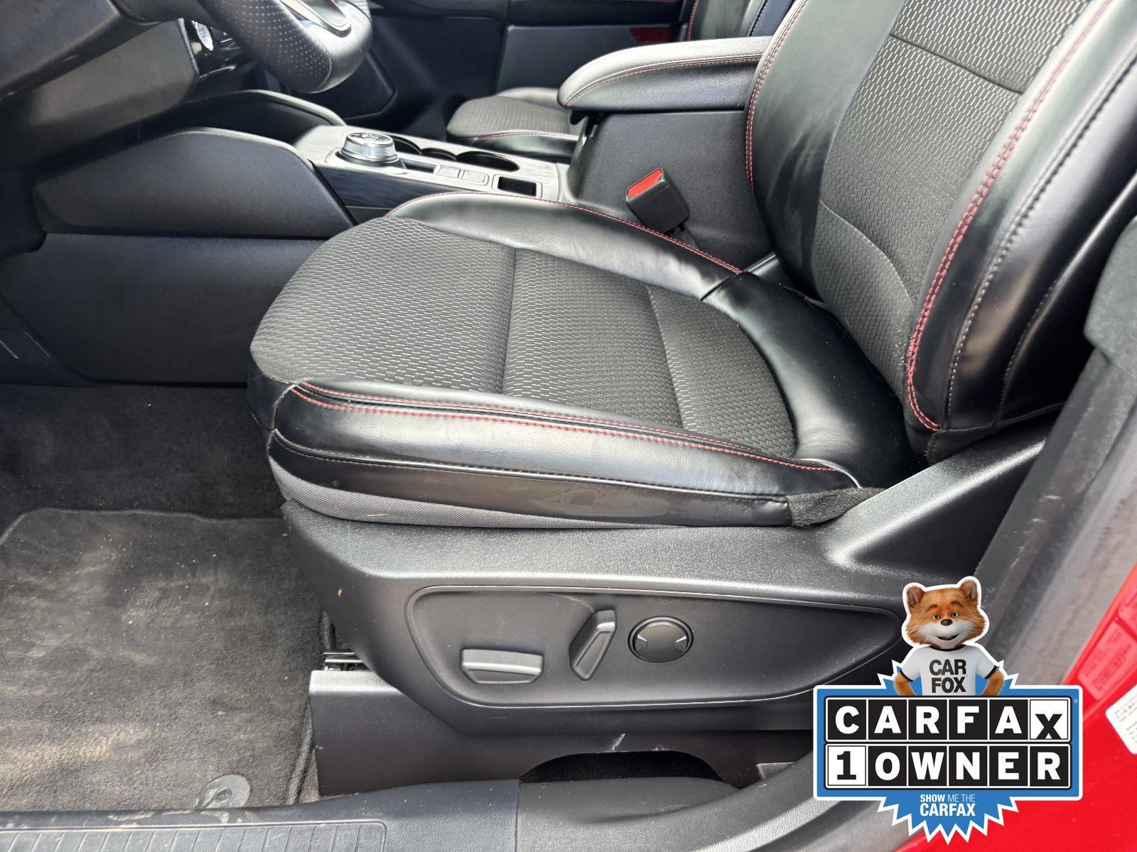 Used 2024 Ford Escape ST-Line w/ Tech Pack #1 FWD image 20