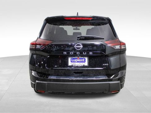 Used 2026 Nissan Rogue SV w/ Cold Weather Package image 9