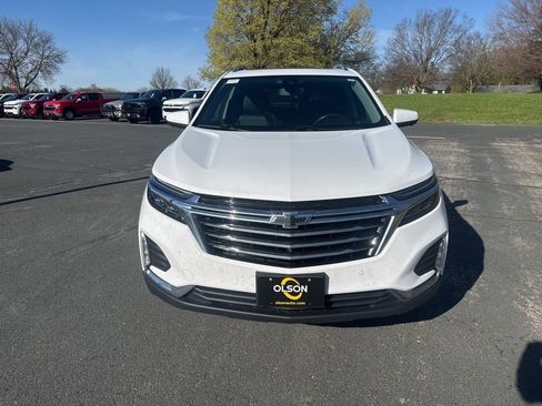 Used 2022 Chevrolet Equinox Premier AWD/4WD image 10